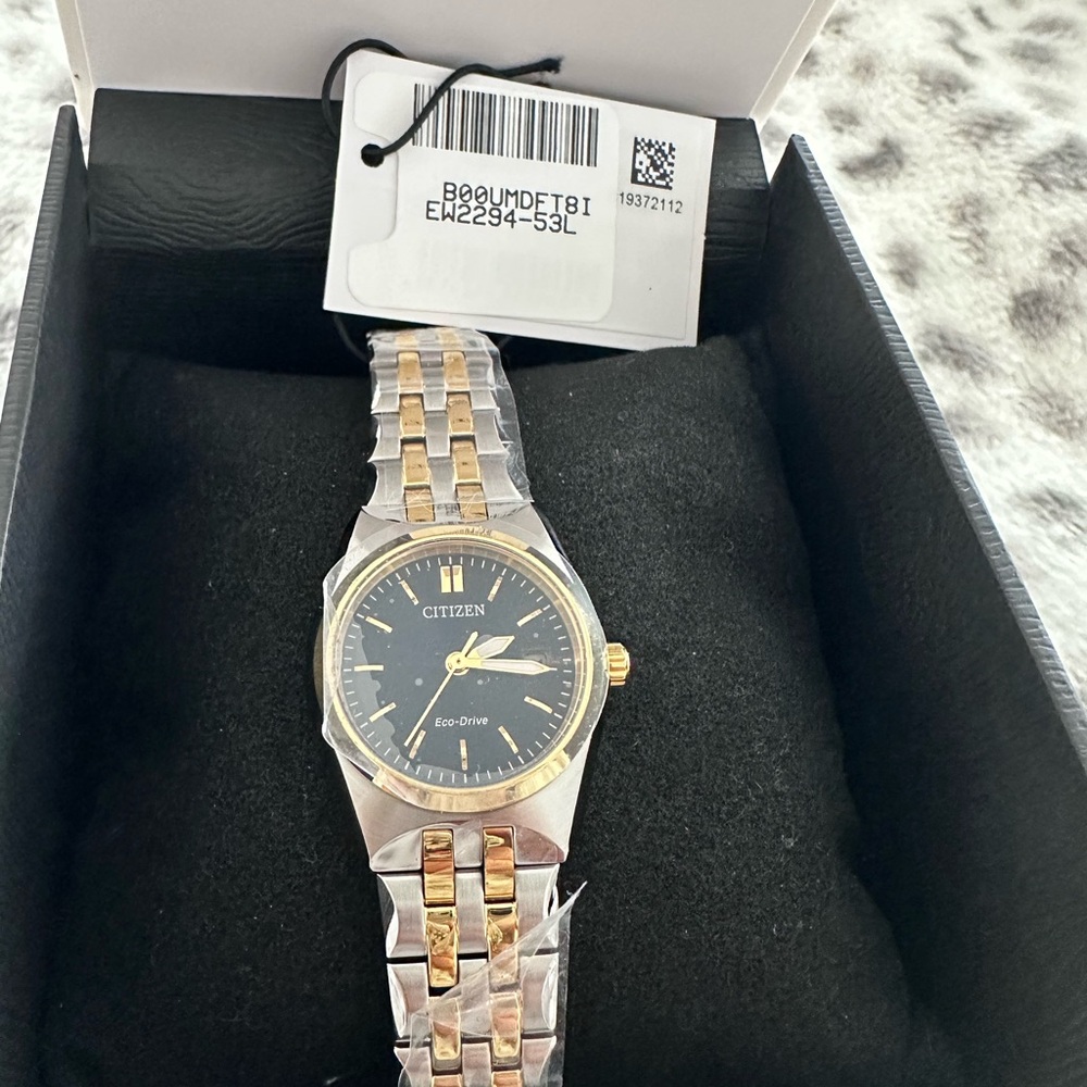 Citizen Eco-Drive Blue Dial Two-Tone Watch New in box. - Picture 4 of 8